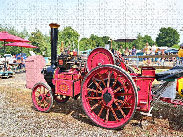 Produktbild: CALVENDO Puzzle Dampftraktor von Charles Burrel in rot | 1000 Teile Lege-Gr&ouml;&szlig;e 64x48cm Foto-Puzzle f&uuml;r gl&uuml;ckliche Stunden