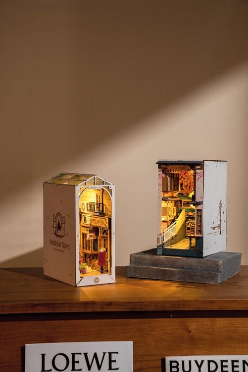 Produktbild: Book Nook DIY B&uuml;cherecke Sunshine Town