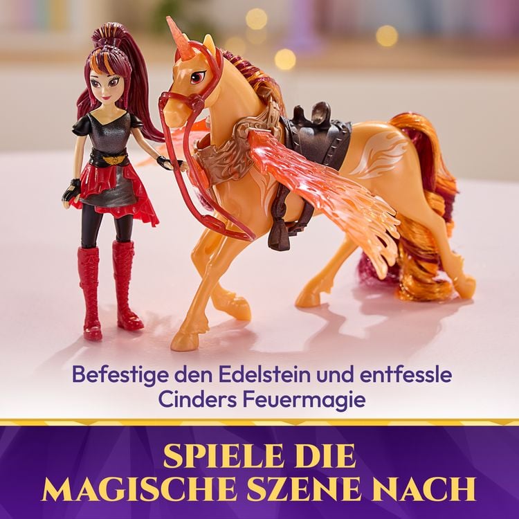 Produktbild: Unicorn Academy - Wing Magic Valentina und Cinder Spielset, Einhorn-und-Puppe-Set mit Fl&uuml;geln, ab 4 Jahren