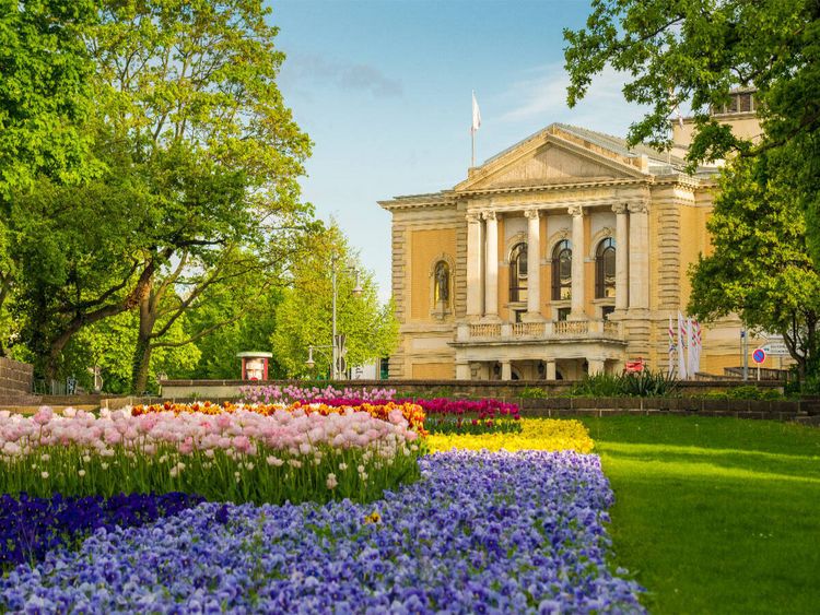 Produktbild: CALVENDO Puzzle Oper in Halle-Saale | 1000 Teile Lege-Gr&ouml;&szlig;e 64x48cm Foto-Puzzle f&uuml;r gl&uuml;ckliche Stunden