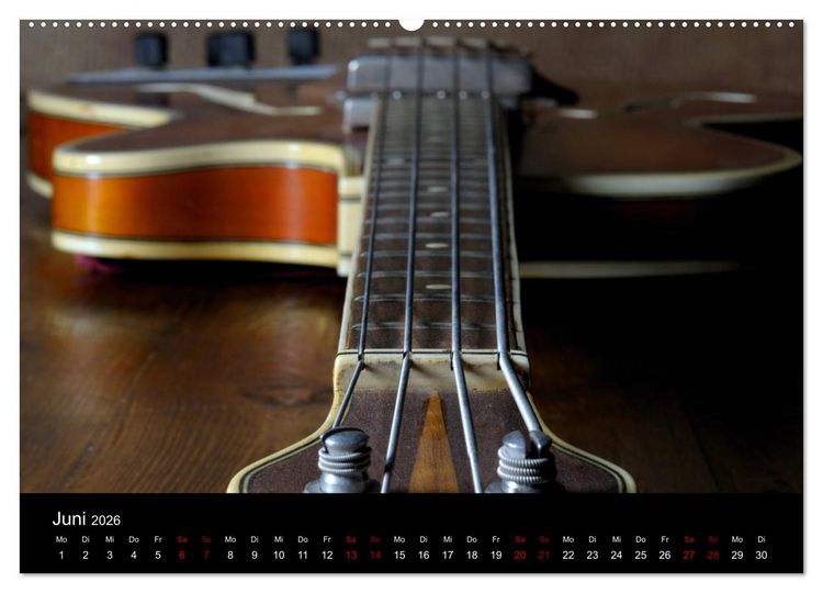 Produktbild: Feinheiten - Alte Gitarren im Detail (Wandkalender 2026 DIN A2 quer), CALVENDO Monatskalender