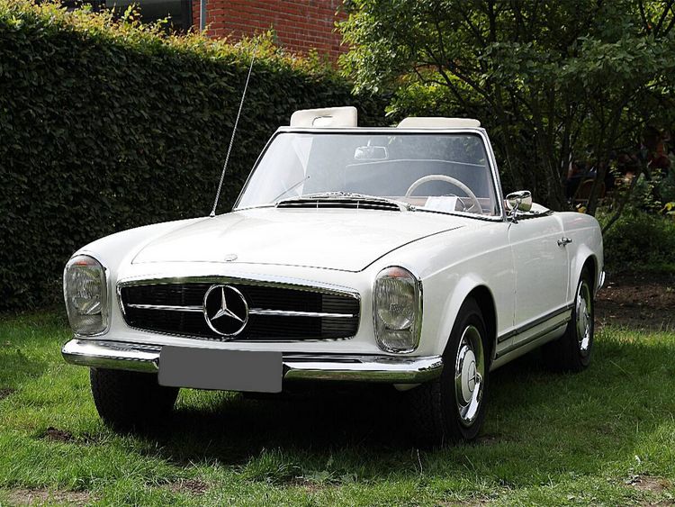 Produktbild: CALVENDO Puzzle Mercedes Benz Edle Sch&auml;tzchen | 1000 Teile Lege-Gr&ouml;&szlig;e 64x48cm Foto-Puzzle f&uuml;r gl&uuml;ckliche Stunden