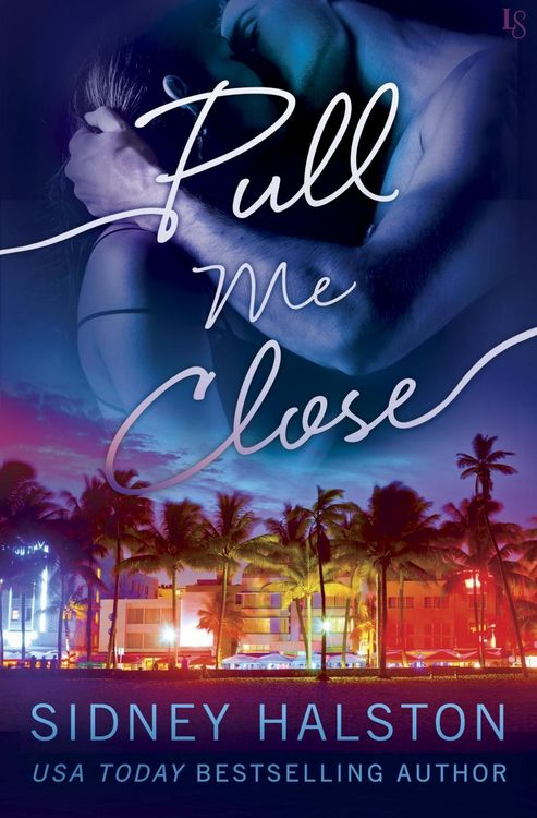 Produktbild: Pull Me Close