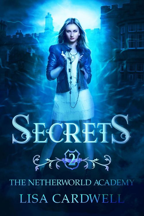 Produktbild: Secrets (Netherworld Academy, #2)