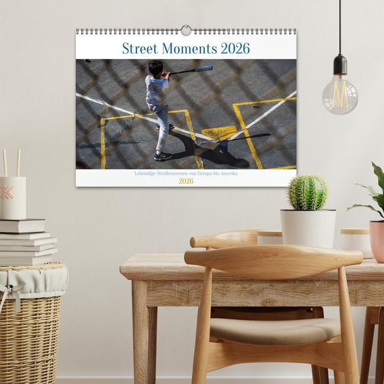 Produktbild: Street Moments (Wandkalender 2026 DIN A3 quer), CALVENDO Monatskalender