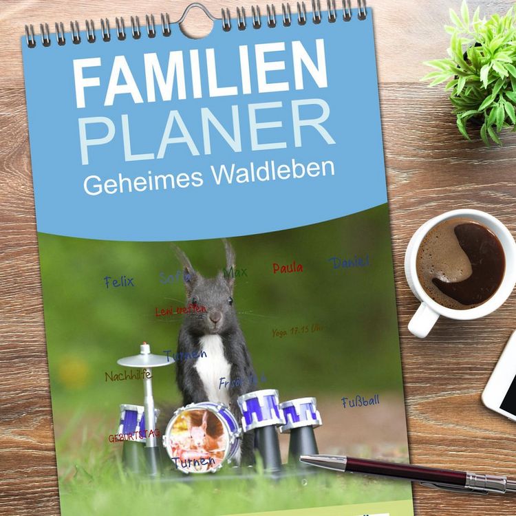 Produktbild: Familienplaner 2026 - Geheimes Waldleben mit 5 Spalten (Wandkalender, 21 x 45 cm) CALVENDO