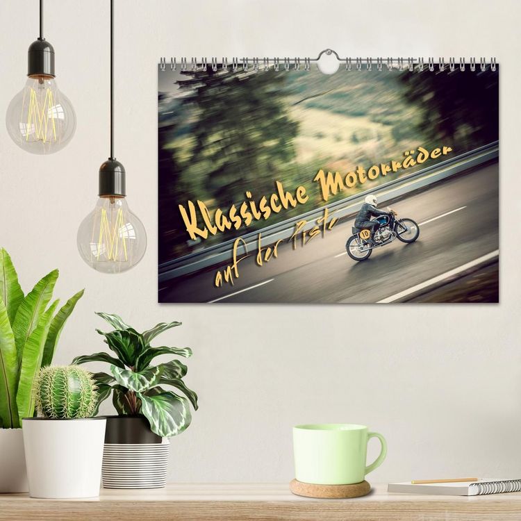 Produktbild: Klassische Motorr&auml;der auf der Piste (Wandkalender 2027 DIN A4 quer), CALVENDO Monatskalender
