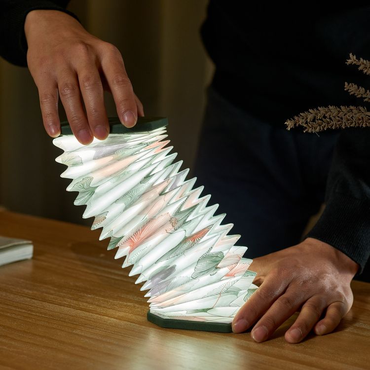 Produktbild: Velvet Accordion Light - Stimmungslicht in Akkordeonform Geometrisches Muster