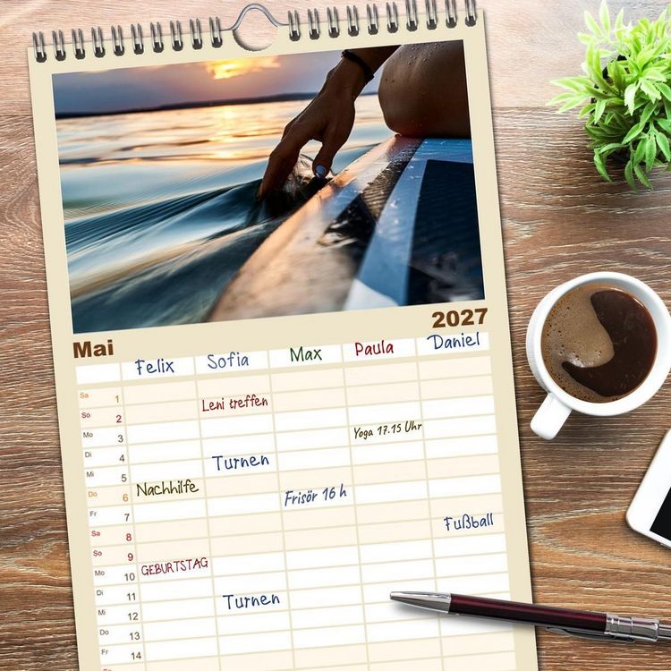 Produktbild: Familienplaner 2027 - Im Fluss der Zeit &ndash; SUP-Momente zum Durchatmen mit 5 Spalten (Wandkalender, 21 x 45 cm) CALVENDO
