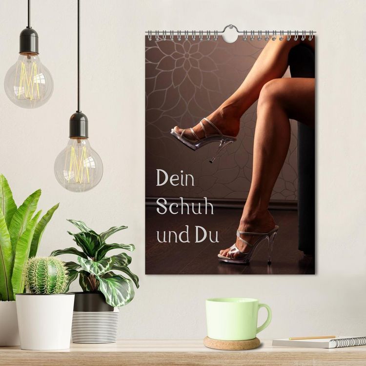 Produktbild: Dein Schuh und Du (Wandkalender 2027 DIN A4 hoch), CALVENDO Monatskalender
