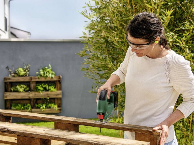 Produktbild: Bosch Home and Garden EasySaw 18V-70 Akku-Stichs&auml;ge 0603012002 inkl. Akku, inkl. Ladeger&auml;t 18 V 2.0 Ah