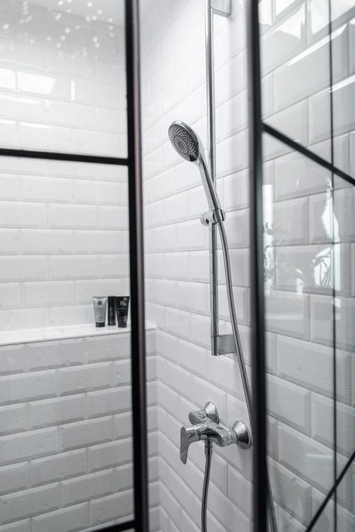 Produktbild: Duschkopf Watersaving &Oslash; 9,5 cm, Universal-Handbrause mit Wasserspar-System