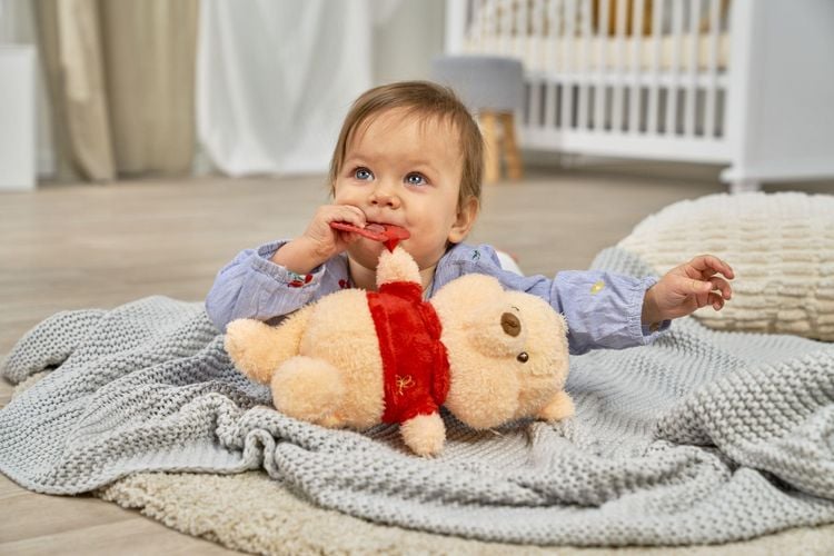 Produktbild: Disney Winnie m. Bei&szlig;hilfe