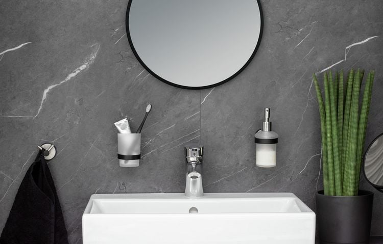 Produktbild: UV-Loc&reg; Seifenspender Mod. Udine, Befestigen ohne Bohren mit innovativem Klebesystem