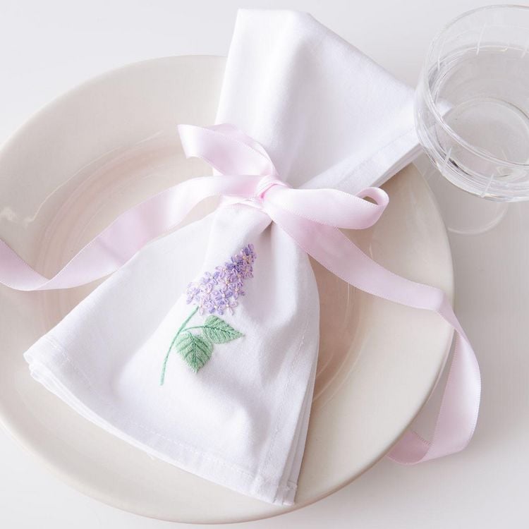 Produktbild: Stick & Stitch Packung, Blumen XL // 8 Stk., 8 Designs // Wasserl&ouml;sliche Stickvorlage, Stickgarn, Sticknadel und Anleitung