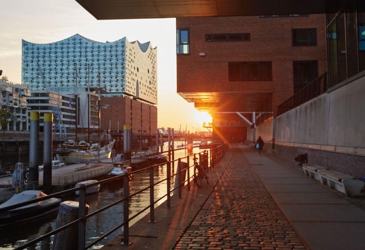 Produktbild: HAMBURG 2027. 3-Monats-Tischkalender