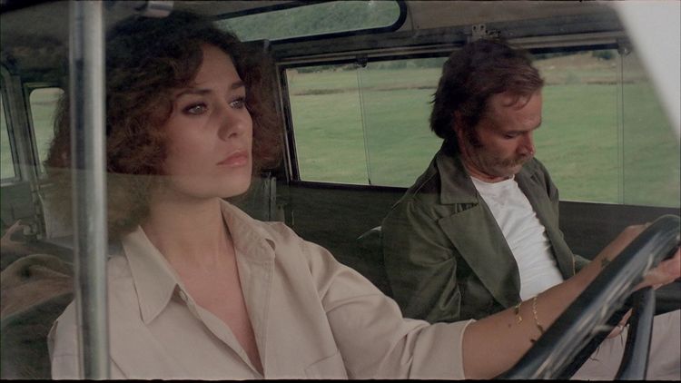 Produktbild: HITCH HIKE: Wenn Du krepierst &ndash; lebe ich! - 2-Disc Mediabook Cover B (Blu-ray + DVD) Limited 250 Edition &ndash; Uncut