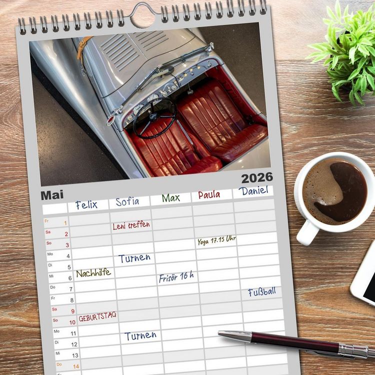 Produktbild: Familienplaner 2026 - Einsteigen, bitte! - Innenansichten automobiler Ikonen mit 5 Spalten (Wandkalender, 21 x 45 cm) CALVENDO