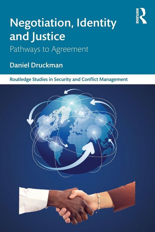 Produktbild: Negotiation, Identity and Justice