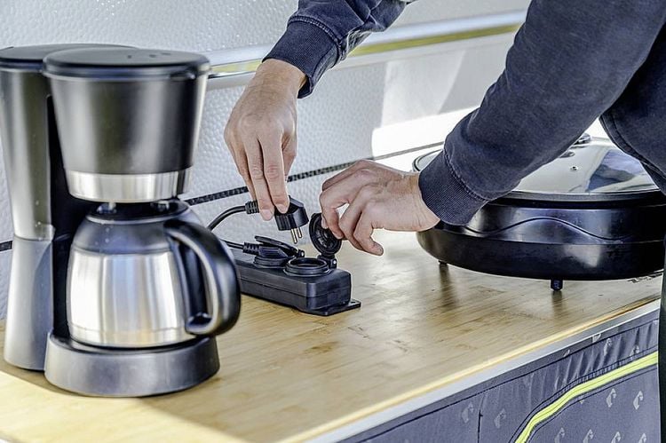 Produktbild: Brennenstuhl 1159930 Steckdosenleiste 2fach Schwarz Schutzkontakt 1St.