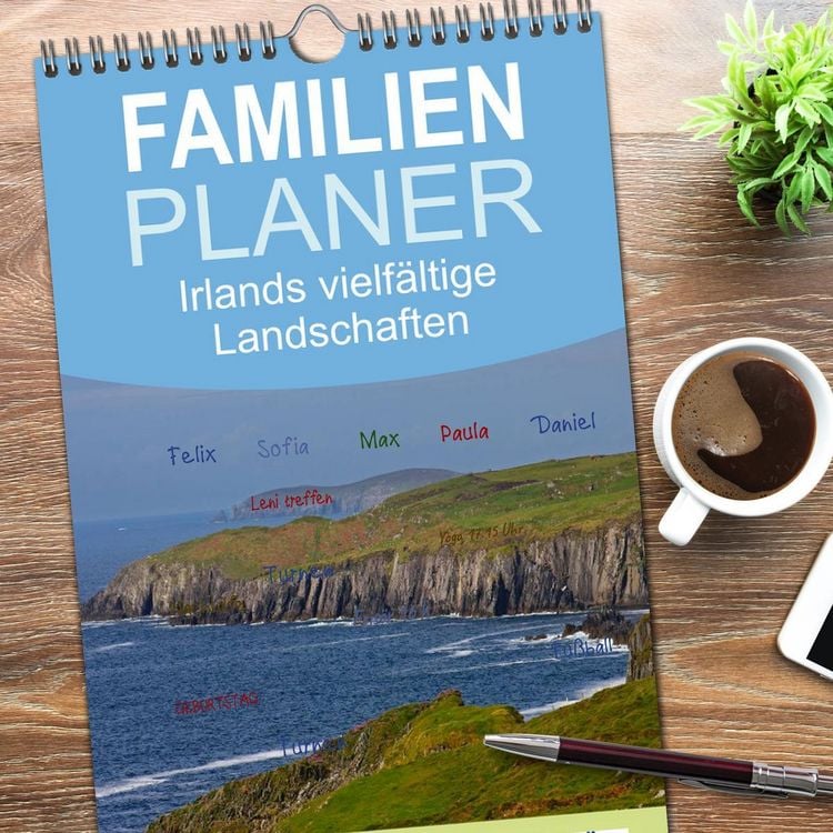 Produktbild: Familienplaner 2026 - Irlands vielf&auml;ltige Landschaften mit 5 Spalten (Wandkalender, 21 x 45 cm) CALVENDO