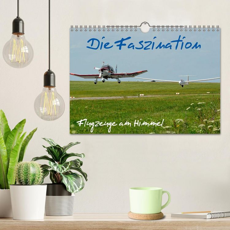 Produktbild: Die Faszination. Flugzeuge am Himmel (Wandkalender 2026 DIN A4 quer), CALVENDO Monatskalender
