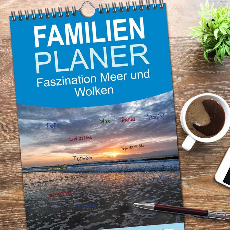 Produktbild: Familienplaner 2026 - Faszination Meer und Wolken mit 5 Spalten (Wandkalender, 21 x 45 cm) CALVENDO