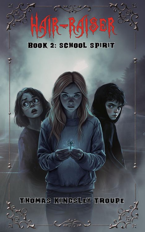 Produktbild: School Spirit (Hair-Raiser, #2)