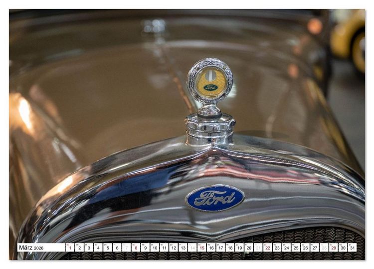 Produktbild: Legend&auml;re K&uuml;hlerfiguren &ndash; Zeitreise in Chrom und Glanz (Tischkalender 2026 DIN A5 quer), CALVENDO Monatskalender