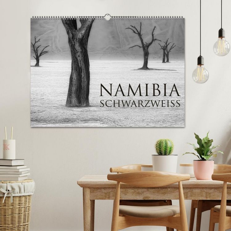 Produktbild: Namibia schwarzwei&szlig; (Wandkalender 2026 DIN A2 quer), CALVENDO Monatskalender