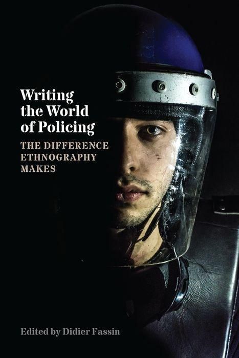 Produktbild: Writing The World Of Policing