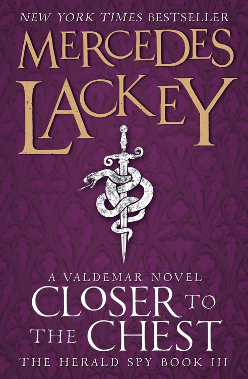 Produktbild: Closer to the Chest