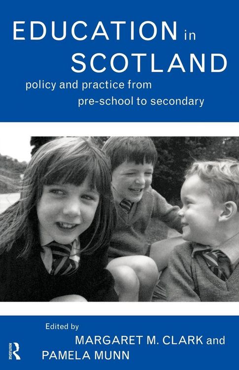 Produktbild: Education in Scotland