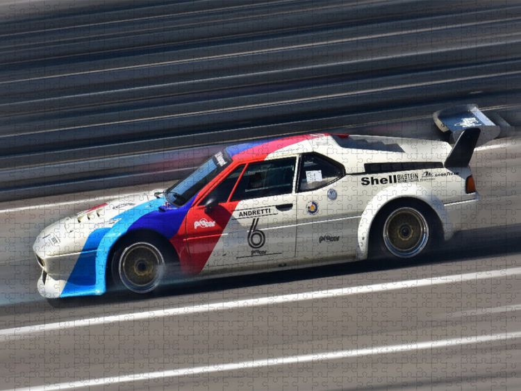 Produktbild: CALVENDO Puzzle BMW M1 - Im Motorsport der fr&uuml;hen 1908er Jahre eingesetzt | 2000 Teile Lege-Gr&ouml;&szlig;e 90x67cm Foto-Puzzle f&uuml;r gl&uuml;ckliche Stunden