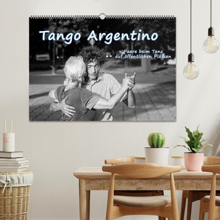 Produktbild: Tango Argentino - Paare beim Tanz auf &ouml;ffentlichen Pl&auml;tzen (Wandkalender 2026 DIN A2 quer), CALVENDO Monatskalender