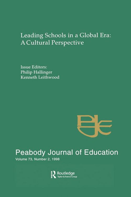 Produktbild: Leading Schools in a Global Era