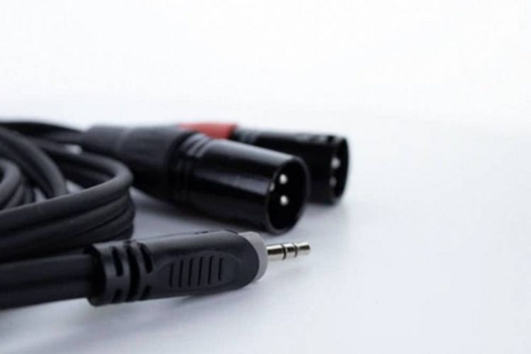 Produktbild: Cordial EY 1,5 WMM XLR Y-Adapter [1x Klinkenstecker 3.5mm - 2x XLR-Stecker 3 polig]