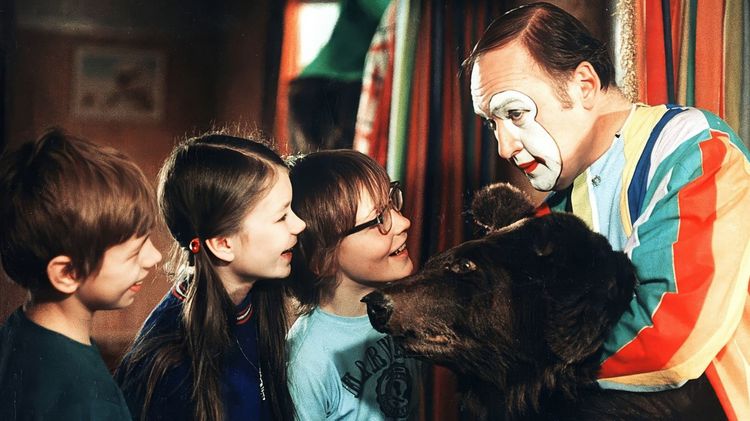 Produktbild: Sechs B&auml;ren und ein Clown aka Sechs B&auml;ren mit Zwiebel - Special Edition mit beiden Synchronfassungen (DDR & BRD) (DEFA Filmjuwelen)