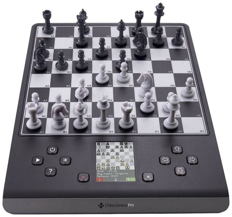 Produktbild: Millennium Schachcomputer ChessGenius Pro