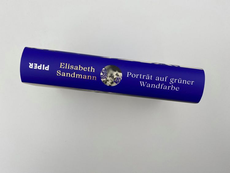 Produktbild: Portr&auml;t auf gr&uuml;ner Wandfarbe