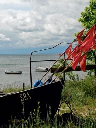 Produktbild: CALVENDO Puzzle Fischerboot am G&ouml;hrenner Strand | 1000 Teile Lege-Gr&ouml;&szlig;e 64x48cm Foto-Puzzle f&uuml;r gl&uuml;ckliche Stunden