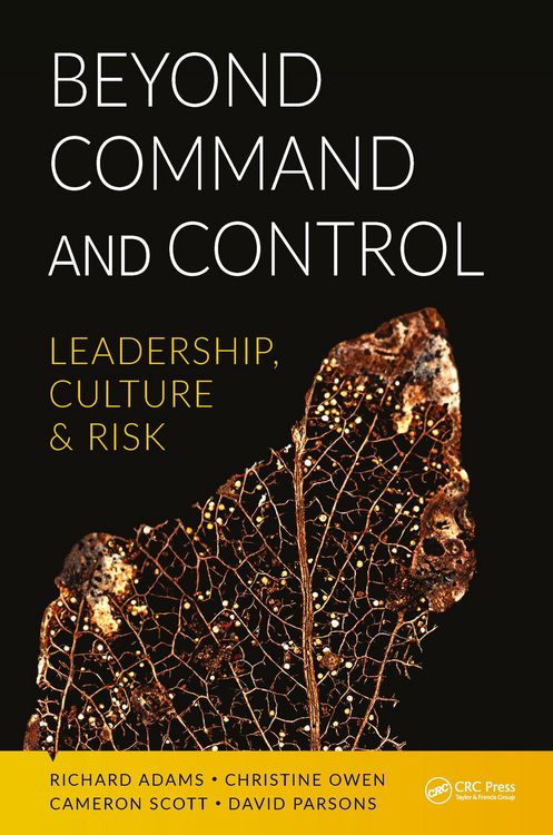 Produktbild: Beyond Command and Control