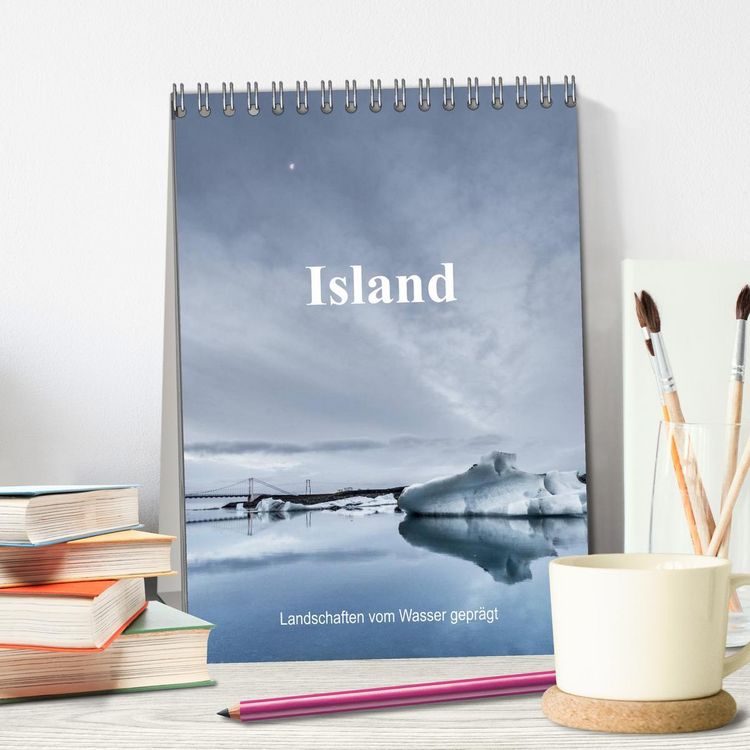 Produktbild: Island - Landschaften vom Wasser gepr&auml;gt (Tischkalender 2026 DIN A5 hoch), CALVENDO Monatskalender