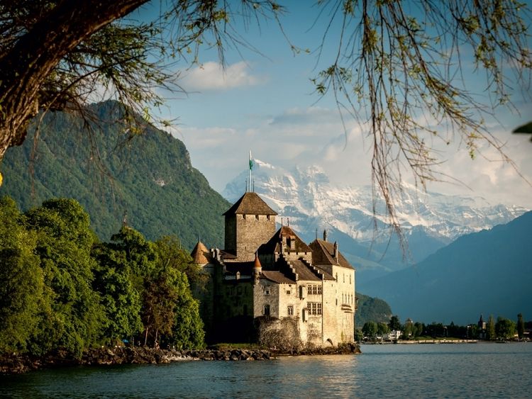 Produktbild: CALVENDO Puzzle Das Schloss Chillon | 1000 Teile Lege-Gr&ouml;&szlig;e 64x48cm Foto-Puzzle f&uuml;r gl&uuml;ckliche Stunden