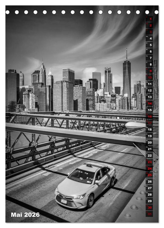 Produktbild: NEW YORK CITY Monochrome Stadtansichten (Tischkalender 2026 DIN A5 hoch), CALVENDO Monatskalender