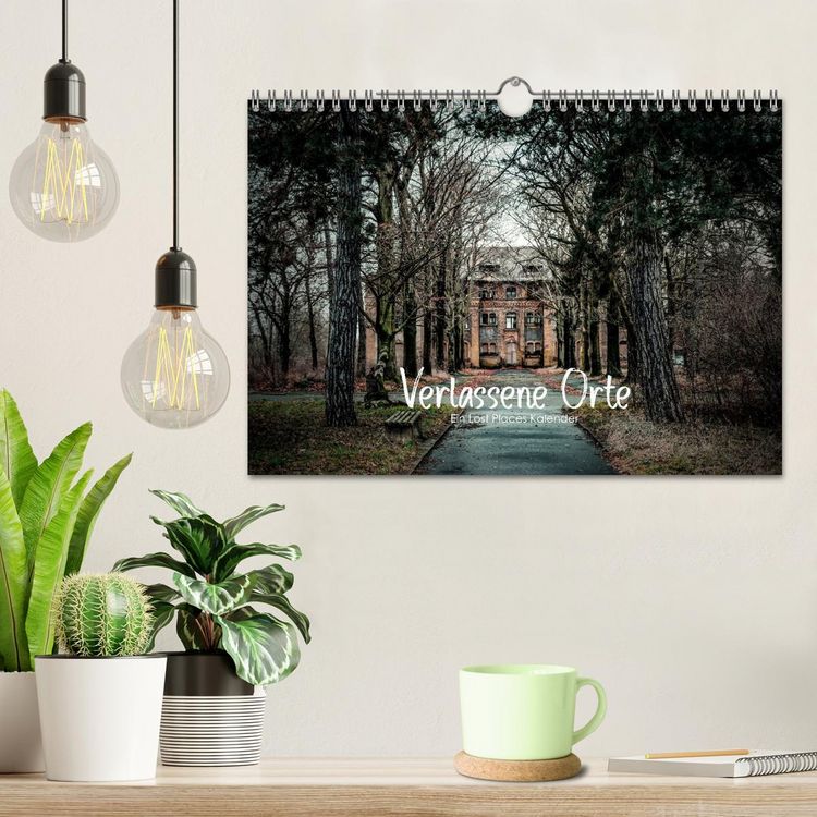 Produktbild: Verlassene Orte - Ein Lost Places Kalender (Wandkalender 2026 DIN A4 quer), CALVENDO Monatskalender