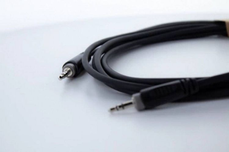 Produktbild: Cordial 14829 Klinke Audio Anschlusskabel [1x Klinkenstecker 3.5 mm - 1x Klinkenstecker 3.5 mm] 1.50 m Schwarz PVC-Mantel, verdrillt