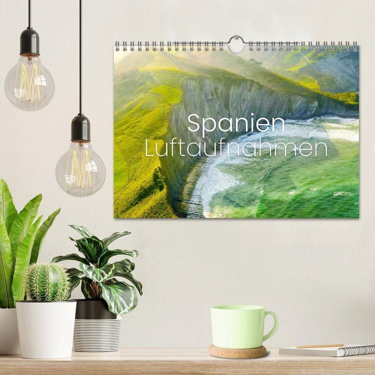 Produktbild: Spanien Luftaufnahmen (Wandkalender 2026 DIN A4 quer), CALVENDO Monatskalender