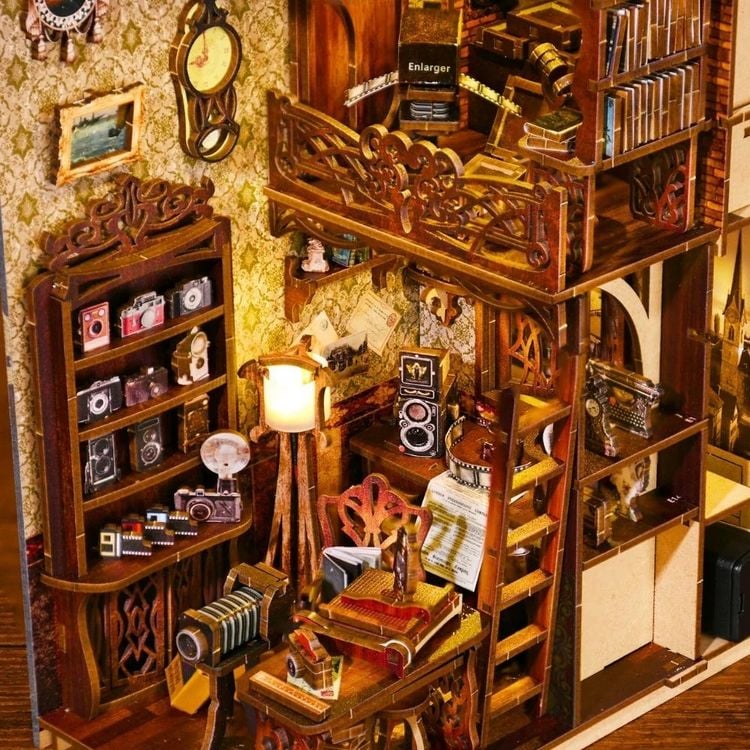 Produktbild: FiguredArt YM02 - DIY Book Nook, Dunkelkammer, Puzzle 168 Teile, Miniatur-Diorama