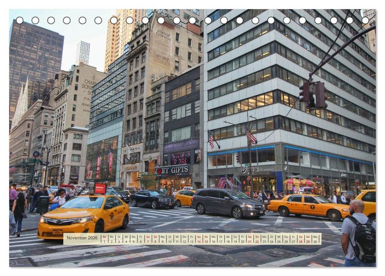 Produktbild: Streets of New York - Zu Fu&szlig; durch die Metropole der Superlative (Tischkalender 2026 DIN A5 quer), CALVENDO Monatskalender
